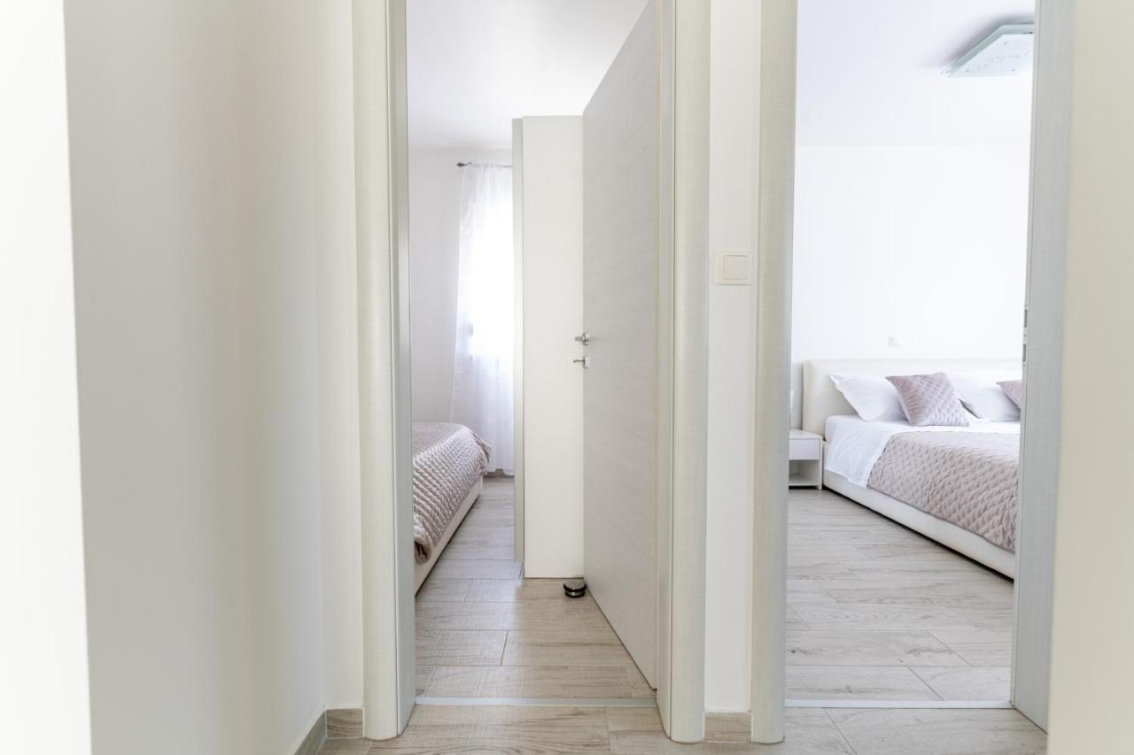 Silver Luxury Apartment Trogir Eksteriør billede